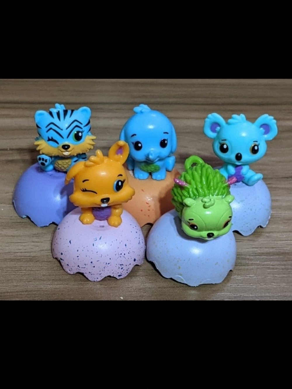 Hatchimals Season 1 Bundle Eight: 5 Mini Figures